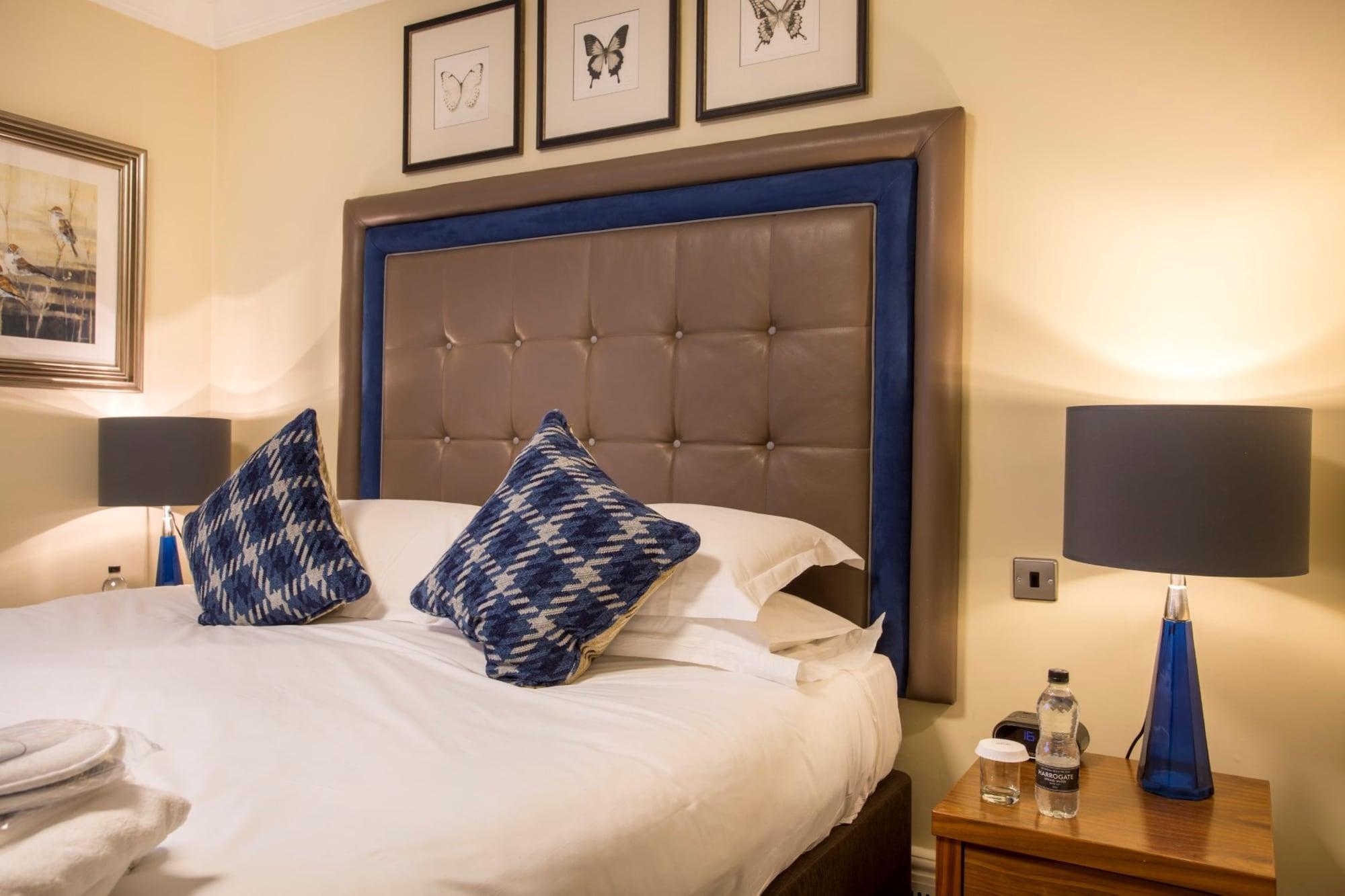 The Talbot Hotel, Oundle , Near Peterborough Екстер'єр фото
