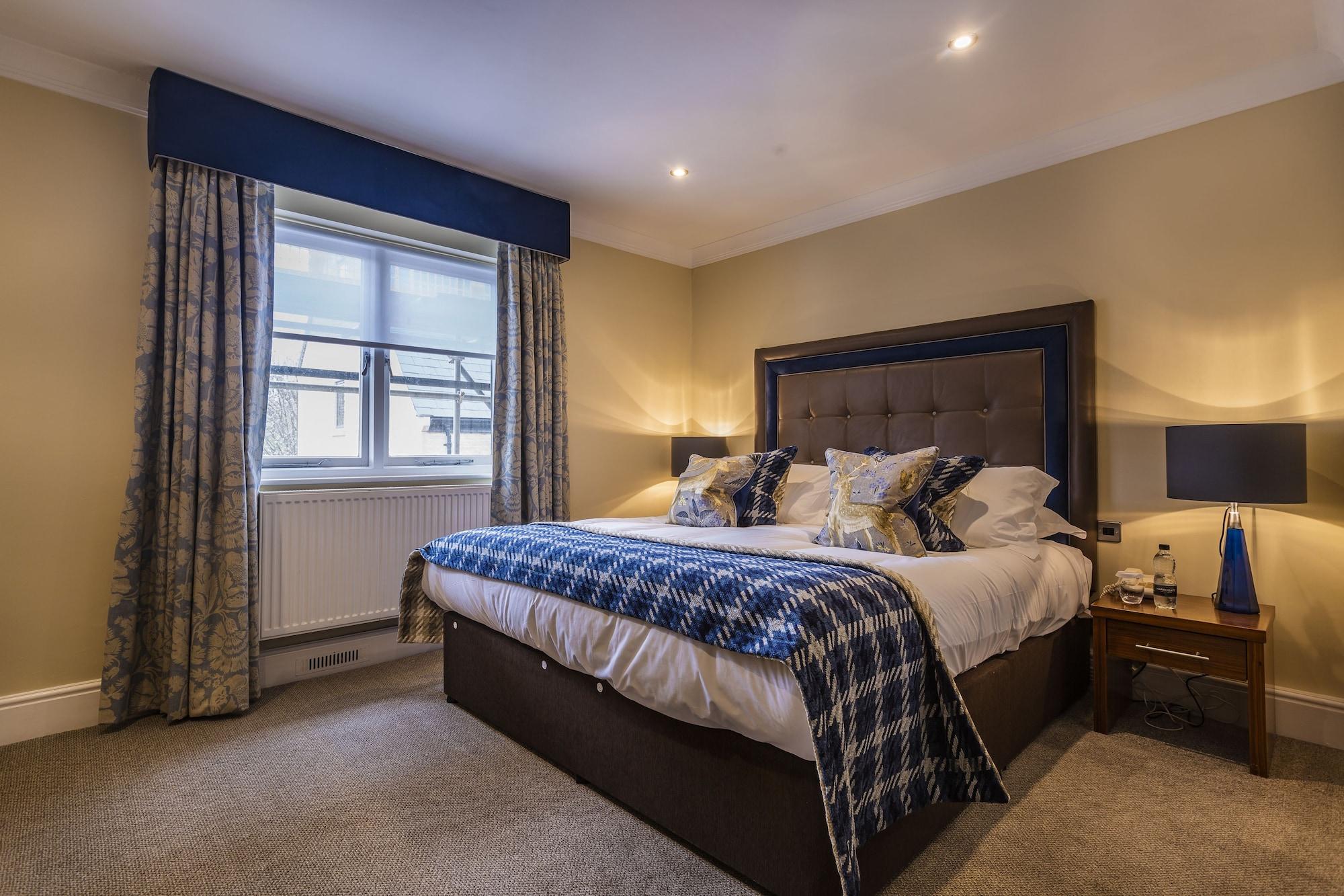 The Talbot Hotel, Oundle , Near Peterborough Екстер'єр фото