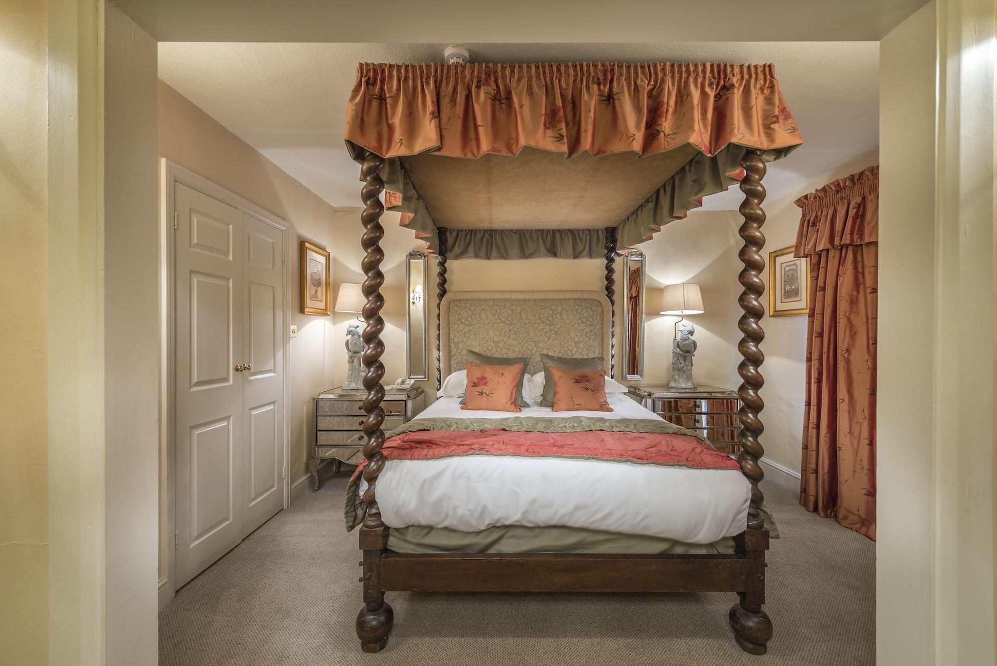 The Talbot Hotel, Oundle , Near Peterborough Екстер'єр фото