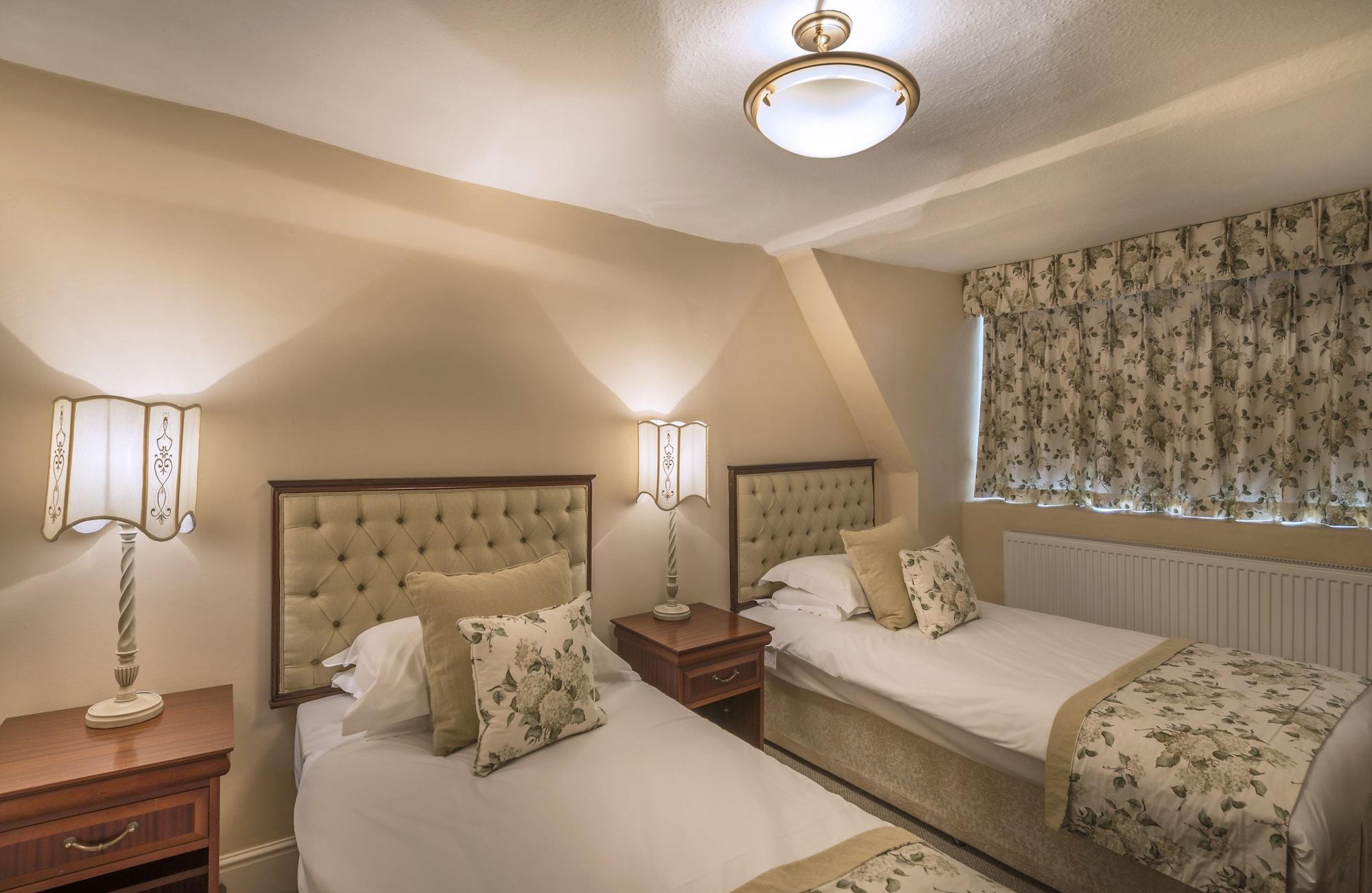 The Talbot Hotel, Oundle , Near Peterborough Екстер'єр фото