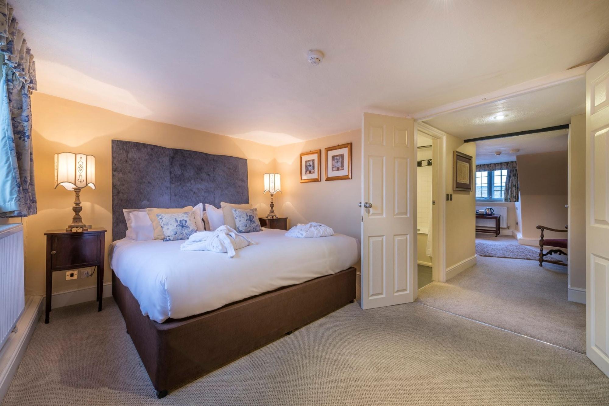 The Talbot Hotel, Oundle , Near Peterborough Екстер'єр фото
