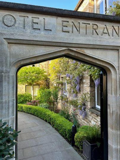 The Talbot Hotel, Oundle , Near Peterborough Екстер'єр фото