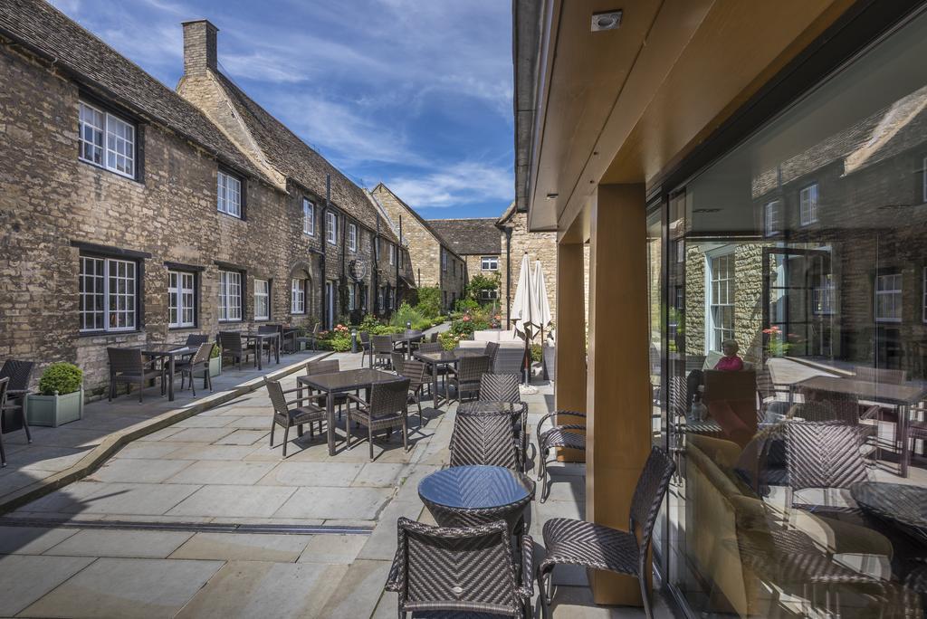 The Talbot Hotel, Oundle , Near Peterborough Екстер'єр фото
